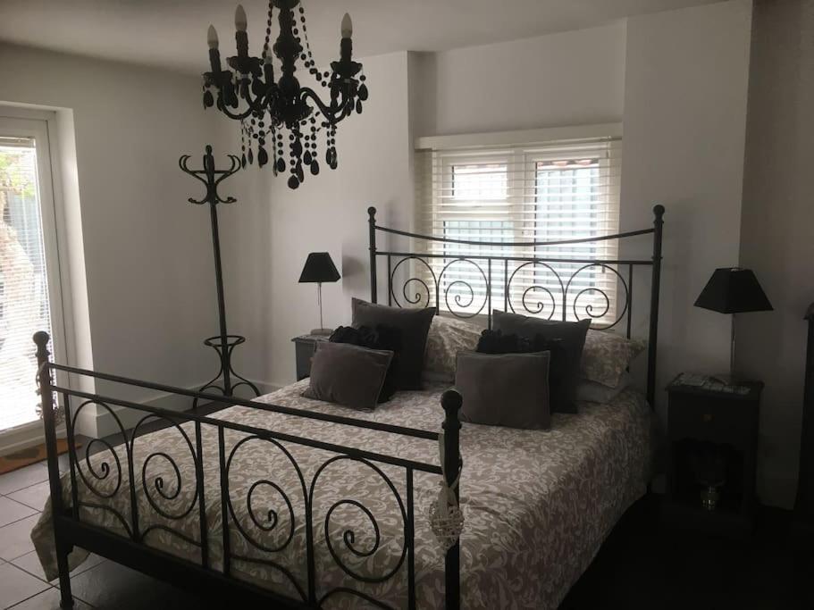 فيلا Herb Garden Bungalow Nazeing المظهر الخارجي الصورة