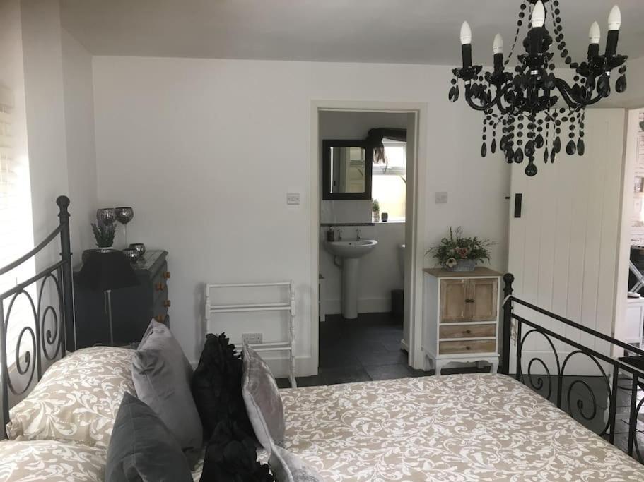 فيلا Herb Garden Bungalow Nazeing المظهر الخارجي الصورة