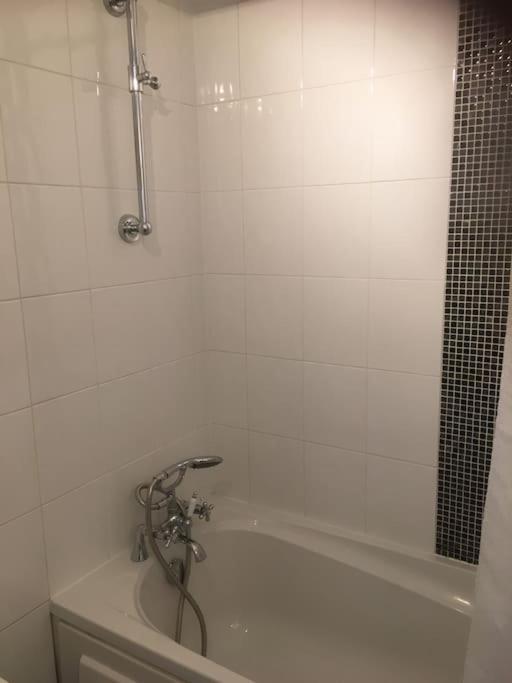 فيلا Herb Garden Bungalow Nazeing المظهر الخارجي الصورة