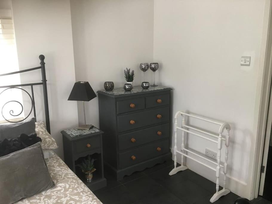 فيلا Herb Garden Bungalow Nazeing المظهر الخارجي الصورة